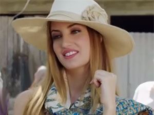 Bir Şey Değilim - Ferzan Hekimoğlu - 