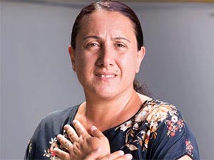 Bambaşka - Birgül Ulusoy - Hatice