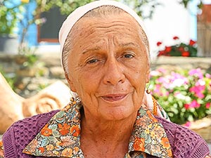 Ayten Uncuoğlu - Ayten Uncuoğlu - Anne