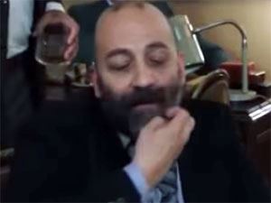 Bir Şey Değilim - Ümit Çırak Kimdir?