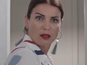 Bizi Hatırla - Özge Özberk Kimdir?