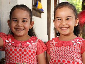 Dedemin Fişi - İkra Külahlıoğlu - Ayşen Çirci Kimdir?