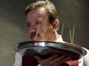 Dönerse Senindir - Serhat Özcan - İsmail Kimdir?