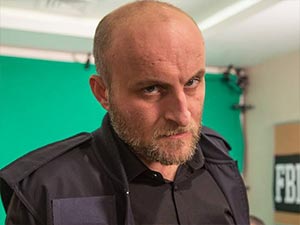 Firardayız - Çetin Altay - Ekrem Kimdir?