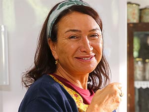 Hedefim Sensin - Demet Akbağ - Hafize Kimdir?