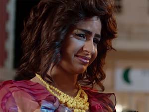 Kolonya Cumhuriyeti - Büşra Pekin - Mualla Ateş Mengen / Ajan Smith Kimdir?