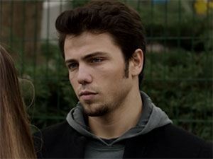 Kötü Çocuk - Tolga Sarıtaş - Meriç Kimdir?