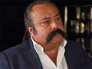 Rus'un Oyunu - Hüsamettin Dinç - Hüsamettin Kimdir?