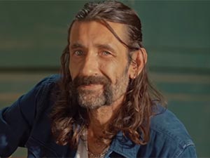 Rüzgar - Nebil Sayın - Robin Kimdir?