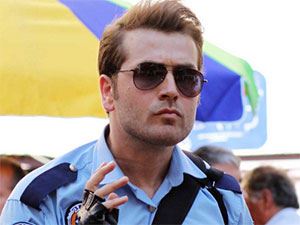 Şeytan Tüyü - Serkan Dağlı - Polis Kimdir?