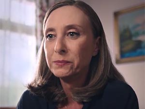 Yarım Kalan - Mine Tüfekçioğlu Kimdir?