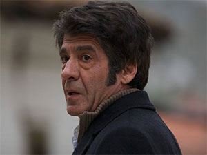 İkimizin Yerine - İştar Gökseven Kimdir?