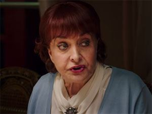 İstanbul Kırmızısı - Ayten Gökçer - Betül Kimdir?