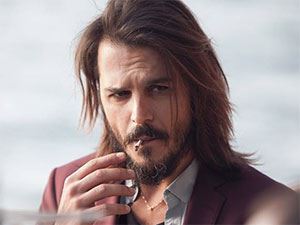 İstanbul Kırmızısı - Mehmet Günsür - Yusuf Kimdir?