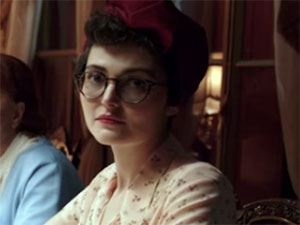 İstanbul Kırmızısı - Yelin Bilgin Kimdir?